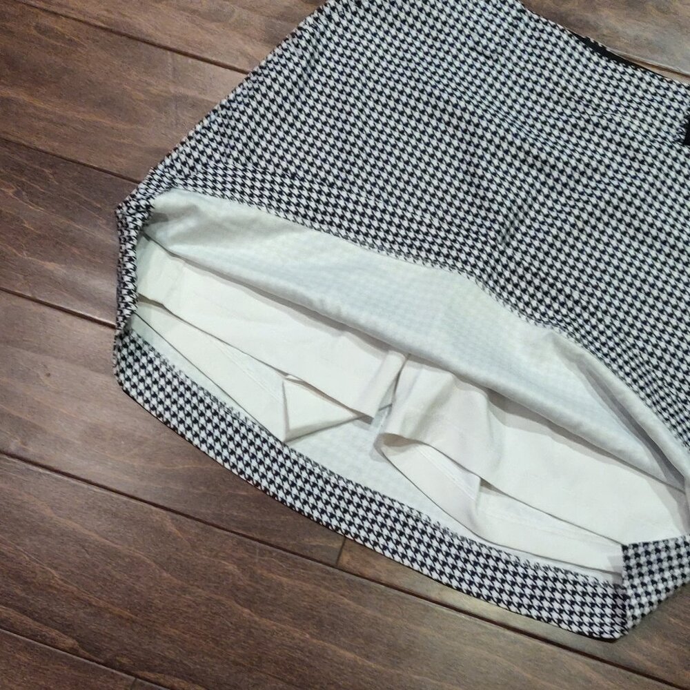 Nike Black & White Houndstooth Tennis Skort - Picture 5 of 6